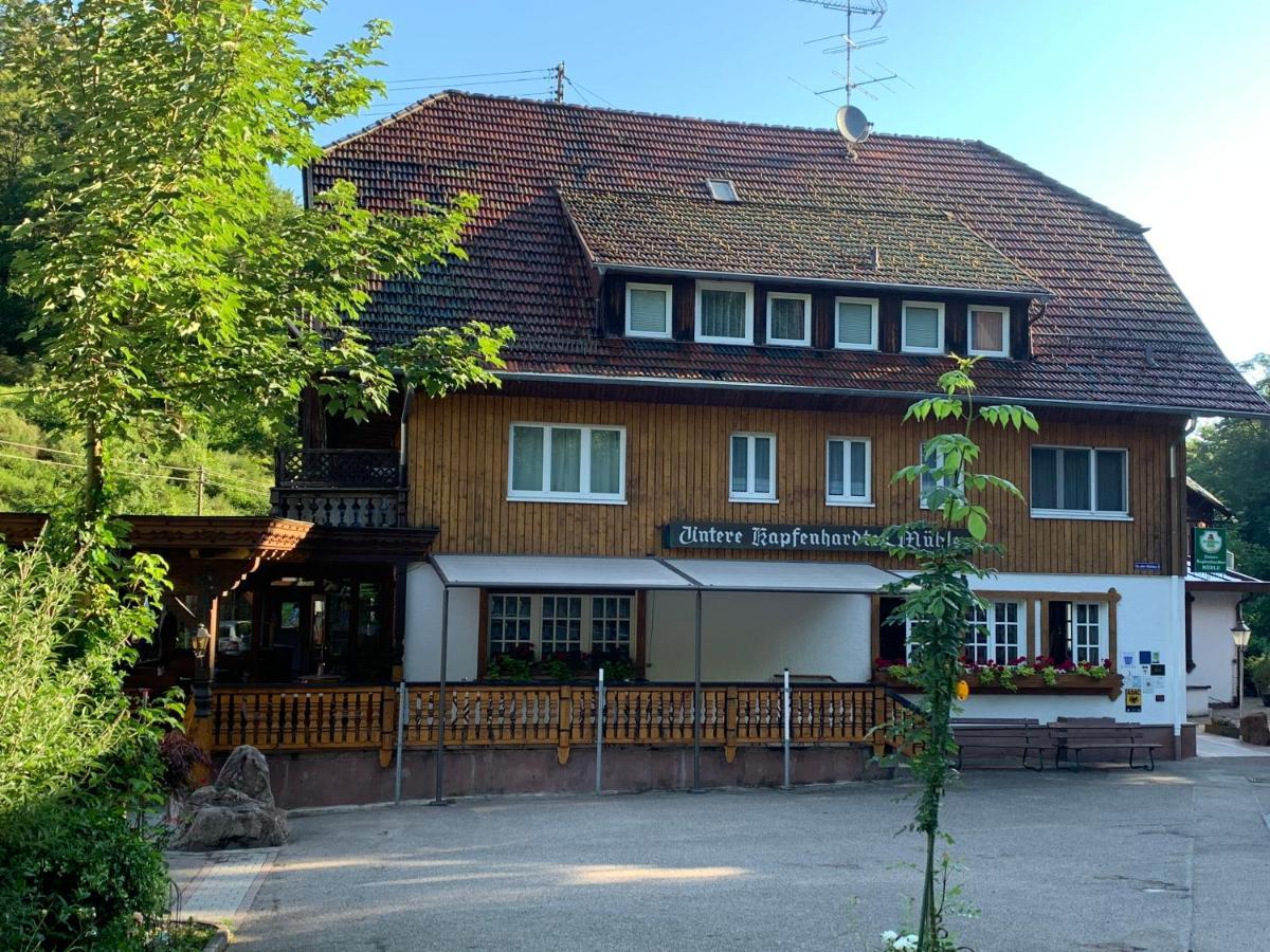 Landhotel Untere Kapfenhardter Muehle Unterreichenbach Eksteriør billede